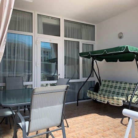 Ferienwohnung Town-House Golden Bugaz Karolino-Buhaz Exterior foto