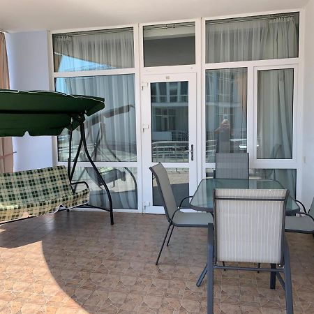 Ferienwohnung Town-House Golden Bugaz Karolino-Buhaz Exterior foto